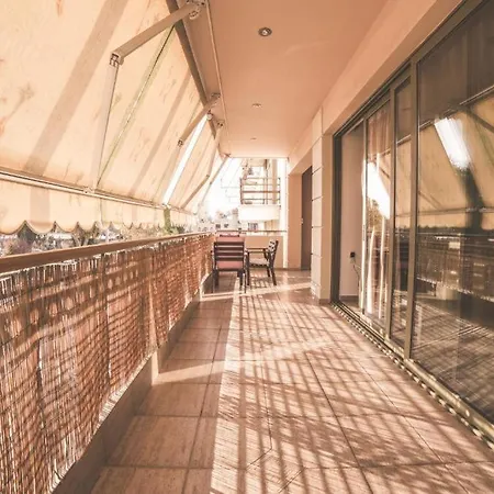 Lazarus 2bd In The Center * Патра