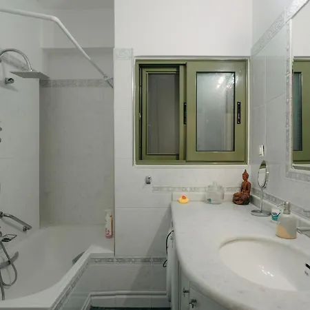 Lazarus 2bd In The Center Apartament Patras