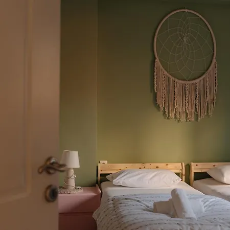 Lazarus 2bd In The Center Patras