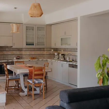 Lazarus 2bd In The Center Apartament *